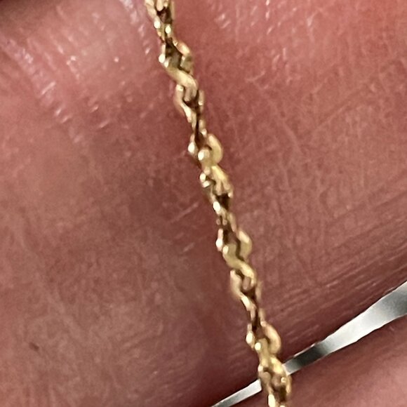 Beautiful 10Kt Gold Necklace 18" 2.23g Vintage - Picture 3 of 8